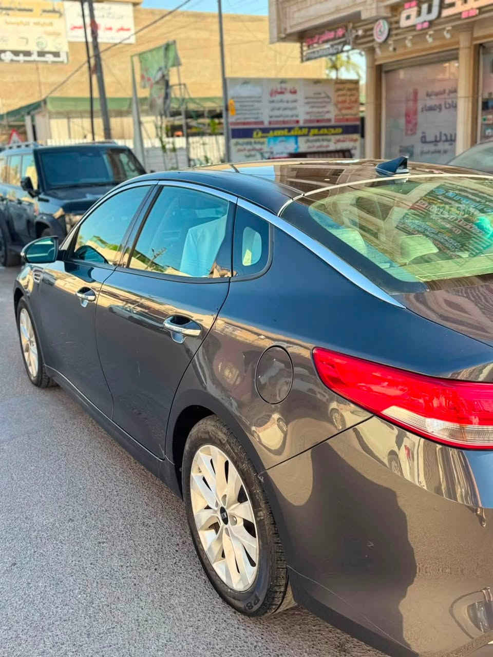 كيا اوبتما ٢٠١٧
فول مواصفات EX

حادث السياره مرفق بالصور بدون ايرباك 

السياره ماشيه ٧٨الف ميل 

السعر ١٣٠ $

للتواصل رقم الهاتف ***********
