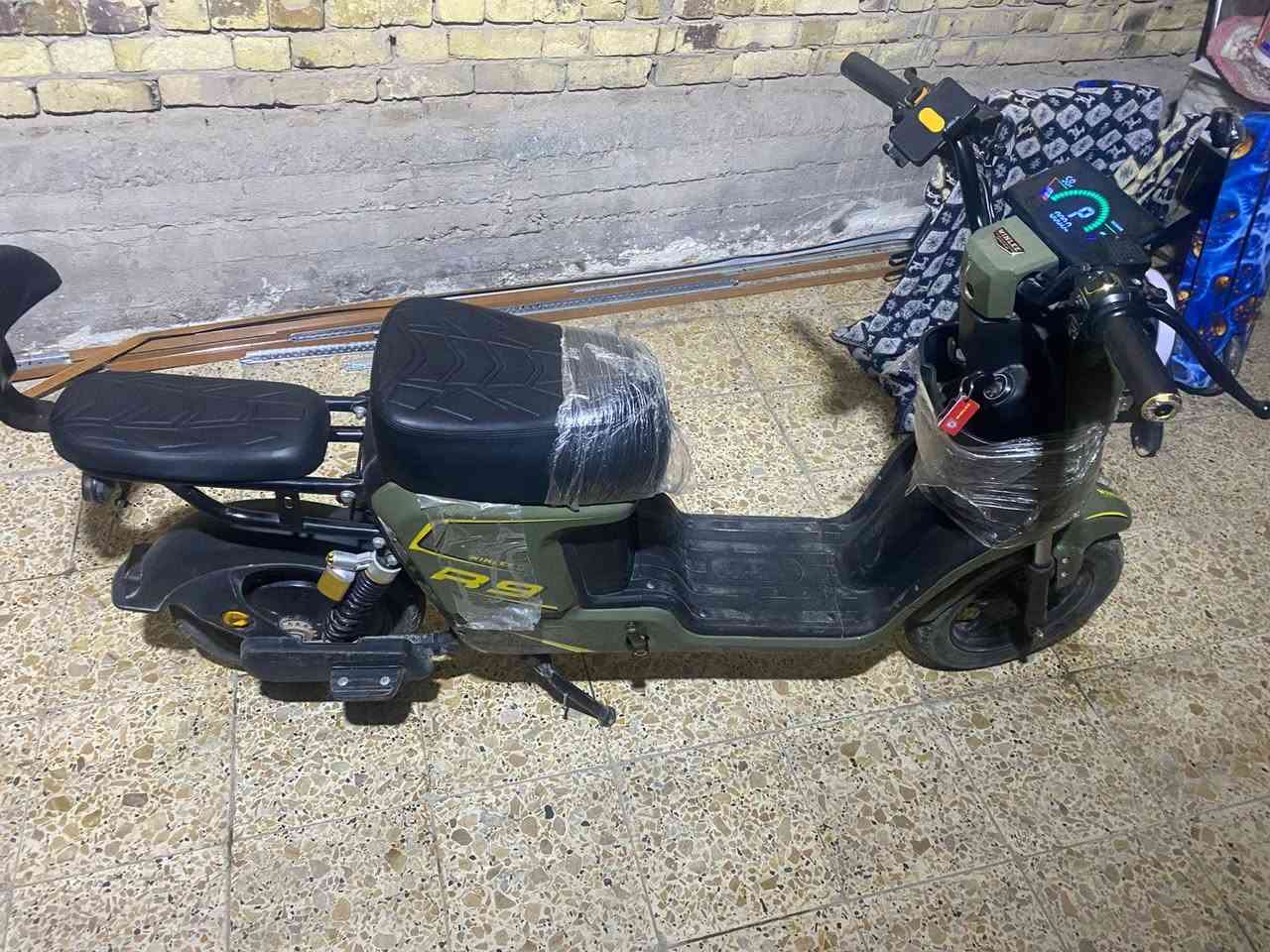 دراجه ار 9 السعر 450 وبيها مجال فول مواصفات شرط الفح
ص. ***********
