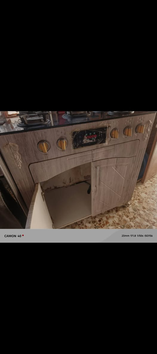 طباخات للبيع ابو الفرن ب 125 وبي مجال
ولثاني ب 30 
وثنينهن شغالات ولفرن شغال


**إذا كنت صاحب هذا الإعلان وتريد حذفه لأي سبب، رجاءا أرسل رسالة إلى الدعم الفني**