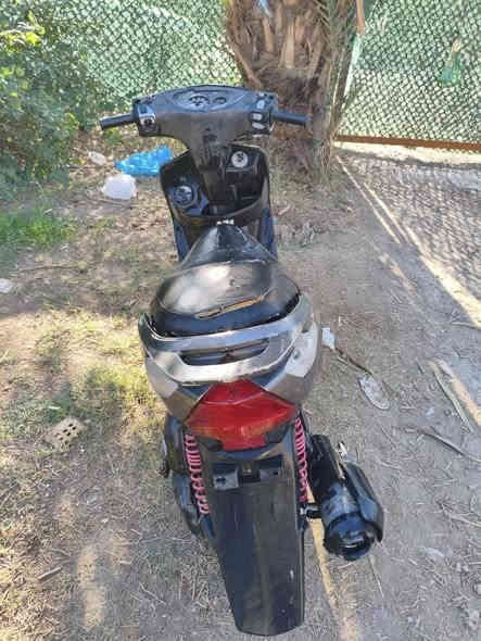 سلام عليكم دراجه ثعلب 140 مختمه شغاله نقصها باتري تشتغل هندر  مكاني. عطيفيه سعرها 275 قفل ***********
