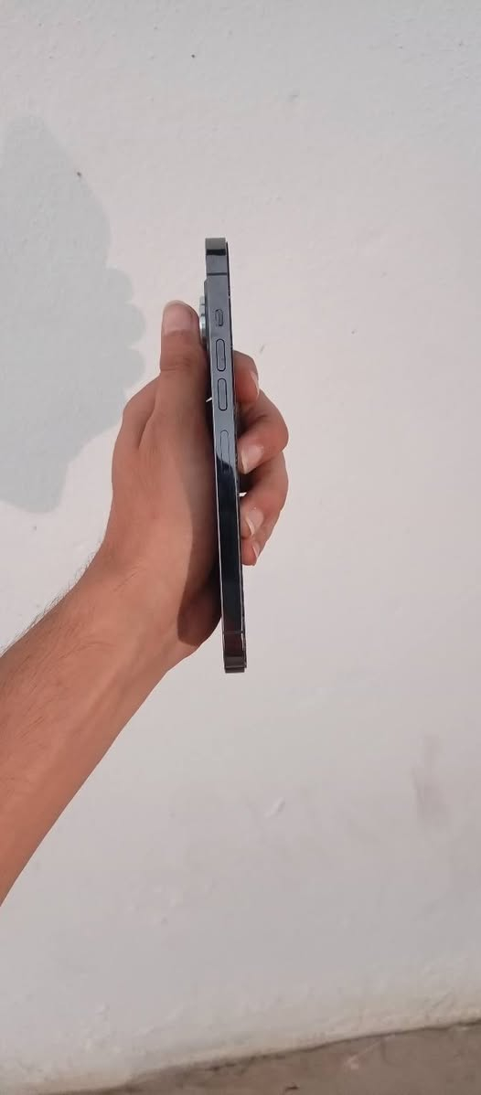 ايفون 13 برو ماكس 
ذاكره 128
بطاريه 91 
تك سيم 
سعر 700 بي مجال قليل


**إذا كنت صاحب هذا الإعلان وتريد حذفه لأي سبب، رجاءا أرسل رسالة إلى الدعم الفني**
