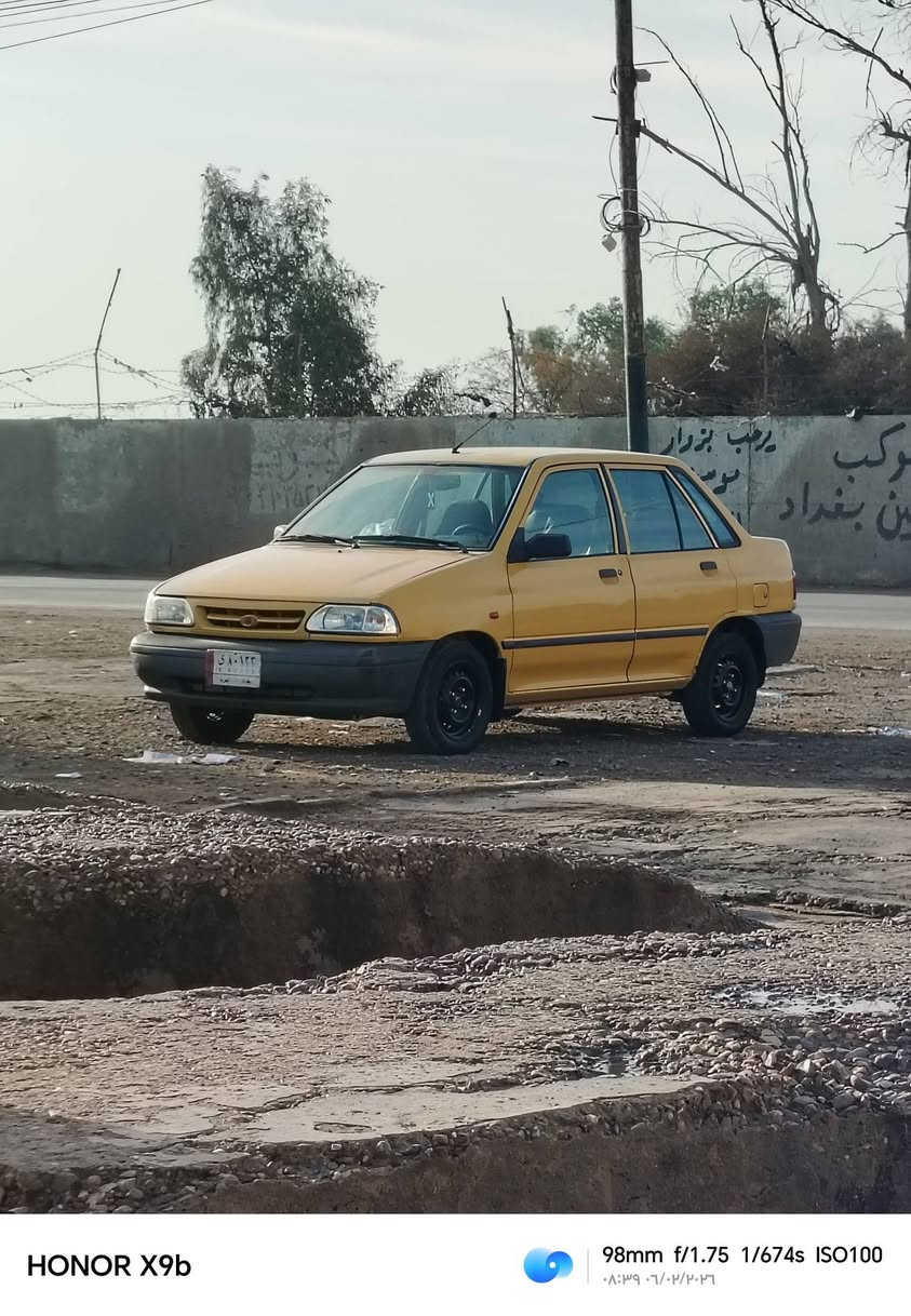 السلام عليكم سايبه للبيع موديل 13 مكان جسر ديالى السعر 37 وبيه مجال ***********
