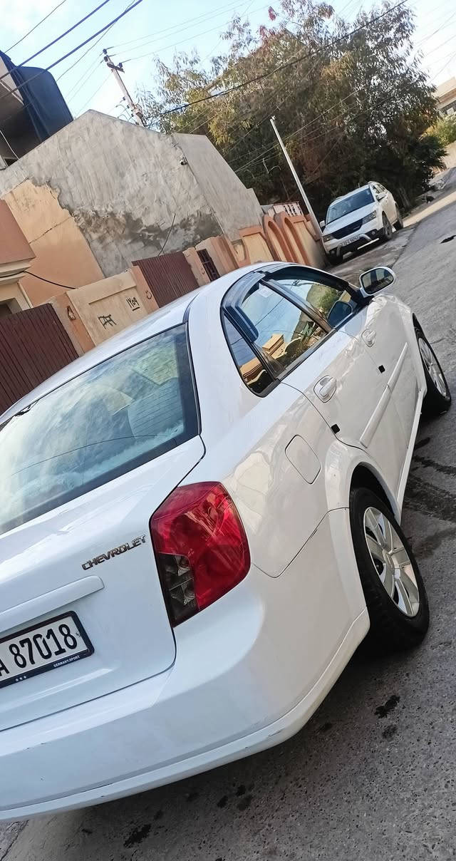 🔴 للبيع
اوبترا موديل 2011 
السيارة باسمي سنوية ورقم جديد 
السيارة كامله من كلشي فول نضافة 
🔴 كير شرط
🔴 المحرك شرط مال كصة شديتو على ايدي قبل 3 اشهر شرط مامفتوح 
🔴 تدفئة + تبريد شرط 
🔴 كهربائيات شرط 
🔴 طخم تايرات جديد 
🔴طخم السيارة ادامة كامله قبل يومين كلو جديد 
🔴 كاربون بيها 
🔴السيارة بدون ضرر شرط 
🔴 صبغ فقط شبر ونص بالباب الخلفي موضح بالصور

السعر 97 وبيها مجال 
للاستفسار اكثر الاتصال على الرقم ***********
