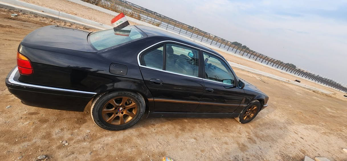 سيارة كاسحة ٧٢٨ أصل محرك وكير ابلادي ١٩٩٦
تبريد وتدفئة شرط 
كراسي كهرباء
بانوراما شغالة 
مصبوغة جمالية بدون حادث  
تحويل مباشر ثاني يوم 
السعر  ٦٨ وبيها مجال


**إذا كنت صاحب هذا الإعلان وتريد حذفه لأي سبب، رجاءا أرسل رسالة إلى الدعم الفني**