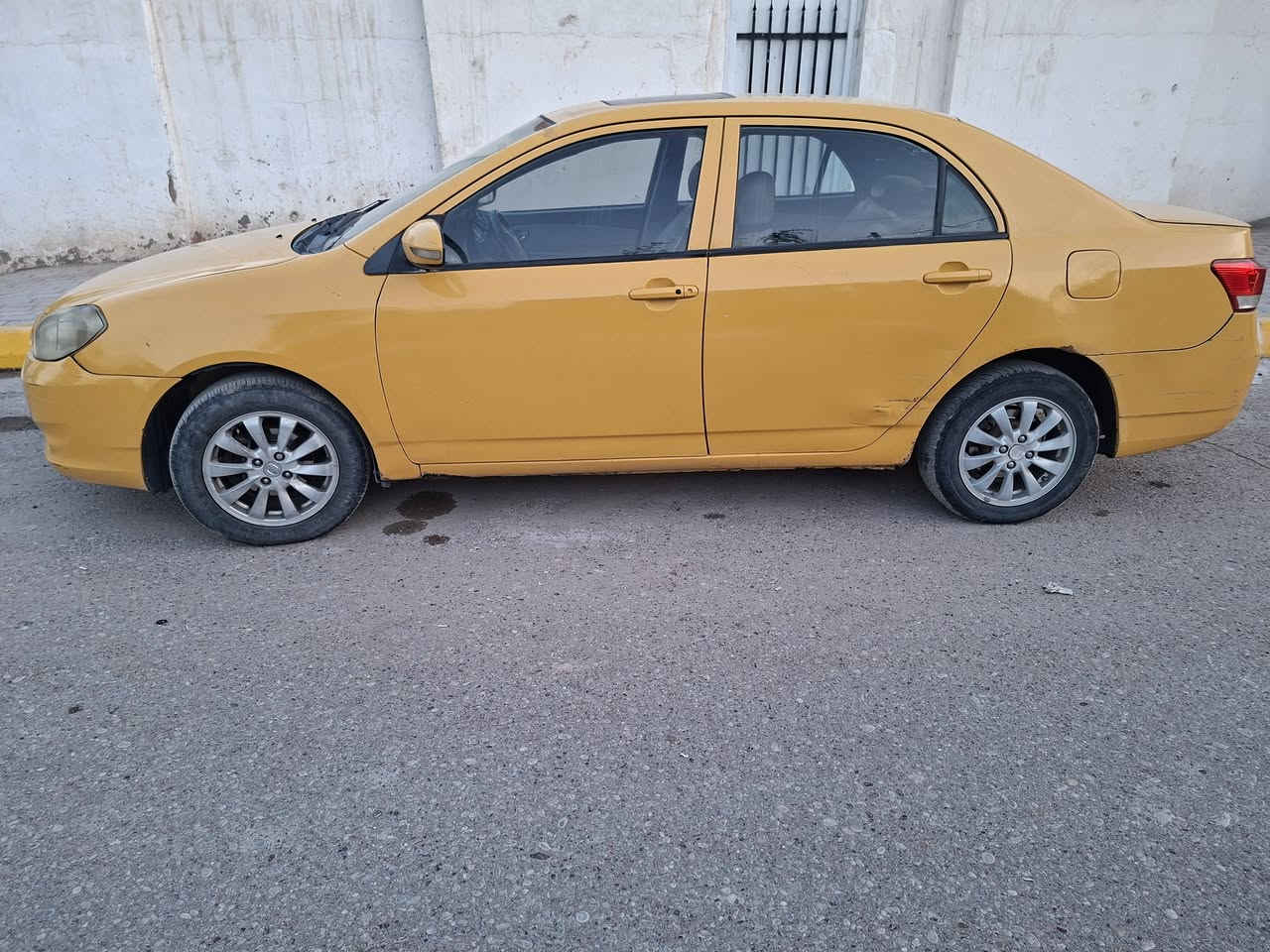 السلام عليكم
BYD 2013
السياره مطلوبه للمصرف وما اعرف اشكد والله وما اندل راعيها تمام 
اشتريت كوم حديد وابيعها كوم حديد بس اتعهد من السرقه تمام 
رقمها بغداد ألماني بس السنويه كارتونيه
كير محرك مضبوط  والباقي عل فحص
تبريد شغال كهربائيات شغاله صدر أمامي خلفي مضبوط تايرات نضيف 
باتري جديد مشط الجبنه اتذب دهن بس قليل
واني طالع بيه اربيل و سليماني رزانا وانطلقا ونشاط الحمدلله السعر( 20 ) رجأ ماتشتري لاتعبني ولا تعبك اكو كليش بل سوك 
 مكان السياره سامراء للإستفسار اتصل او واتساب أو خاص


**إذا كنت صاحب هذا الإعلان وتريد حذفه لأي سبب، رجاءا أرسل رسالة إلى الدعم الفني**