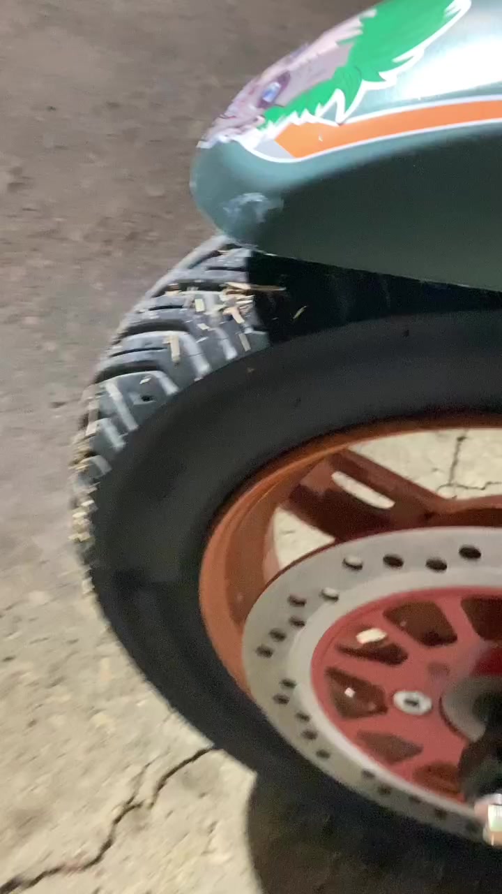 دراجة شحن للبيع   كاملة المواصفات وخمس بطاريات 🔋 السعر425 رقم التصال***********
