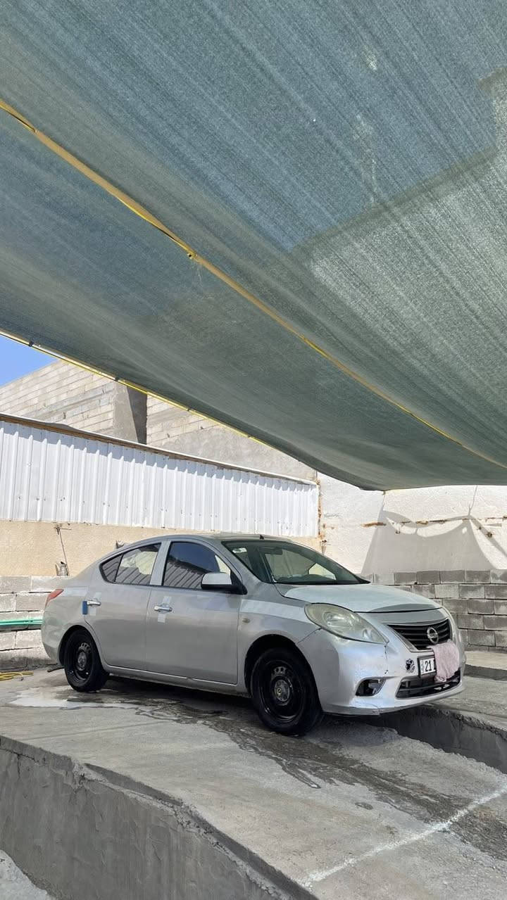 يأبه لا احد يواعد عيب خوان حجزها وانا اريدها الشراي يتصل ويجي جماعه ال 30لا تتصل سلام عليكم ورحمة وبركاته البيع نيسان سني2015كصه جنطه  كفالة سرقه  وعشائر  متومه وكامله رقام وسنويه طبق الأصل رقام نكليري حداده مكينه كير كهربائيات خير من الله سياره ما بيها نقص تدفى  تبريد  سياره مال شغل تكسي خط ستخدام يومي سعرها 38بيها مجال بسيط ذاكر كلشي***********مكاني بصره
