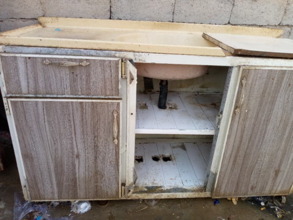 سنك مرمر متر ونص جنح واحد والثاني مكصوص ب٢٥ فقط


**إذا كنت صاحب هذا الإعلان وتريد حذفه لأي سبب، رجاءا أرسل رسالة إلى الدعم الفني**