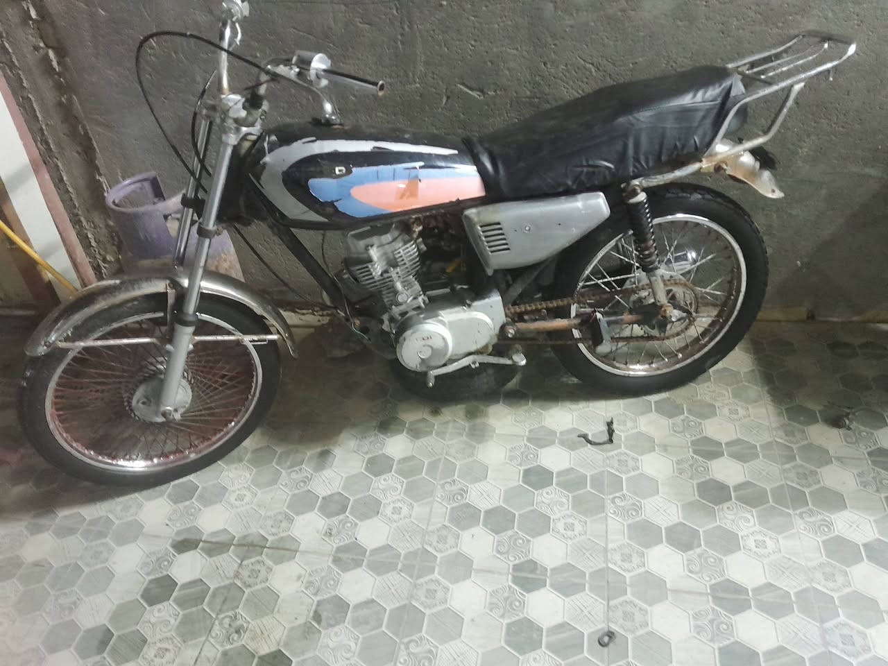 سلام عليكم دراجه للبيع تايكر موديل 19كلك مكفوله محركه لا تبخير لا تنقيص سعر 250وبيه مجال مكاني عفج رقمي***********بيه وتساب
