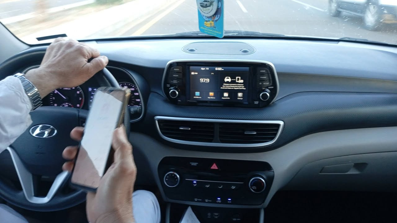 السلام عليكم توسان للبيع موديل 2020 رقم اربيل وارد امريكي سعر 175 ***********
