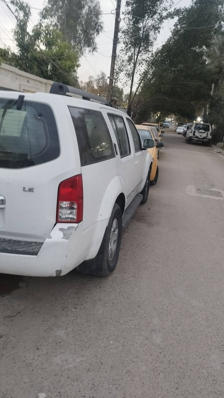 السلام عليكم للبيع باتفندرموديل 2008فتحه ثلاث قطع تبريدمحرك كيرنعمه من الله السياره بسمي بغداددولي مكاني بلغزاليه السعر110هذه رقمي ***********.        ***********
