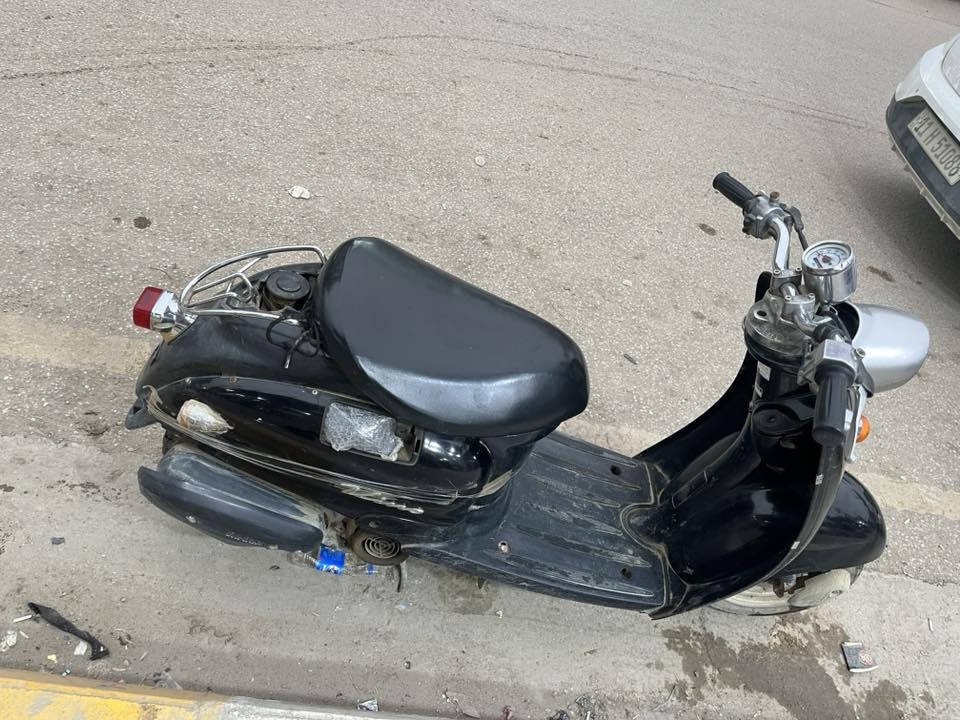 السلام عليكم للبيع  دراجه كلاسك عبد الحليم مجفتة تجفيت جديد مستخدمة السعر 150 مع المجال العنوان طويريج شارع البلدية ***********
