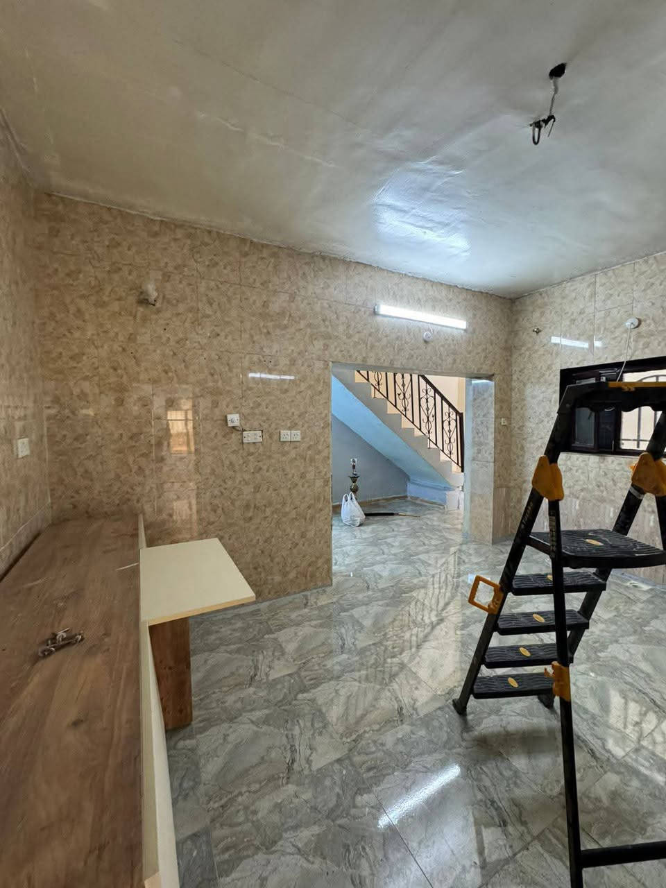 🏡✨ للإيجار في السيدية ✨🏡
📍 دار بموقع مميز وقريب من الخدمات
📐 المساحة: 140 متر
🔹 يتكون من:
🛏 غرفتين نوم
🍳 مطبخ
🛋 صالة 
🚿 خدمات 
🚗 كراج يتسع لسيارة
💯 مناسب للسكن العائلي وموقع هادئ
📞 للاستفسار والحجز:
📲 التواصل عبر الرقم التالي 

***********
***********

متوفر واتساب
