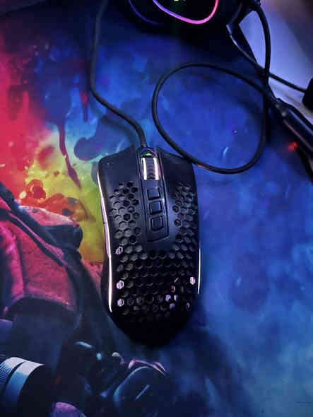 CPU : r5 5500
CPU COOLER : SNOWMAN MT620
GPU : RTX 3060 12gb
M.B : Gigabyte B550M Aorus Elite
RAM : T FORCE 2x8GB 3600mhz
M.2 : Samsung 990 pro 1TB
Psu : 650w bronze
Case : Antec NX410 V2
شاشة:
‏MSI G274QPF E2 (2k 1ms 180hz IPS 27 inch 
تواصل : *********** مكان بغداد
