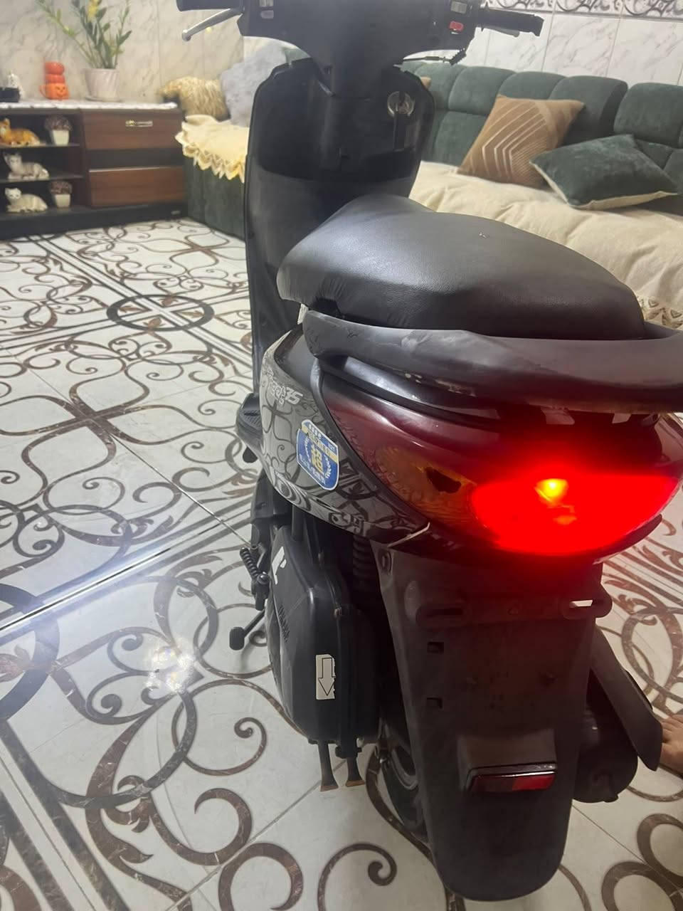 بريز كابريتر لايت فوك حديث سرعه 140 درجه جديد لوك  اي نقص مابيها درجه مكان بغداد المشتل سعر 650 رقم ***********
