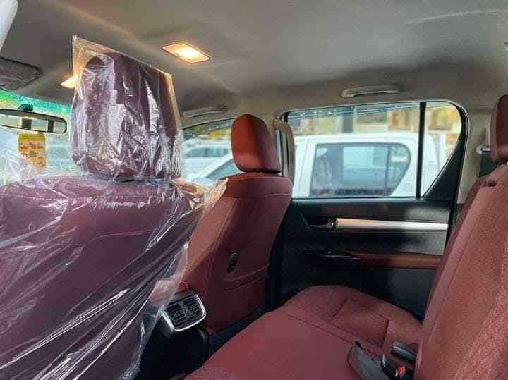 السلام عليكم سيارة هايلوكس2023 فول مواصفات ماشيه 100 ألف حقيقي شركة ساز رقم السيارة اربيل دولي السعر 330 الاتصال ***********
