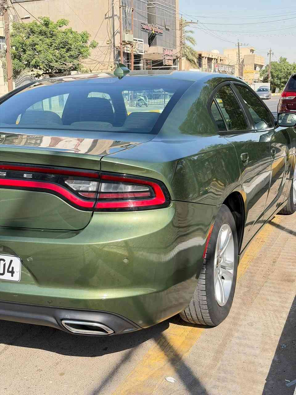دوج جارجر لون مميز 2023  (بلاك توب) وارد امريكي داخلة كلين

موصفات sxt 

محرك 3600cc

رقم اربيل بأسمي

ماشيه 37 mi 

سياره استعمال شخصي 

بدون اي نقص جديده جداً 

مكان سياره بغداد 

الي يدور سياره جديده مال جناي 

للتفاصيل اكثر اتصل  ***********

‏(بيهه ملاحضات بسيطه جدآ)

السعر 240$ وبيها مجال قليل
