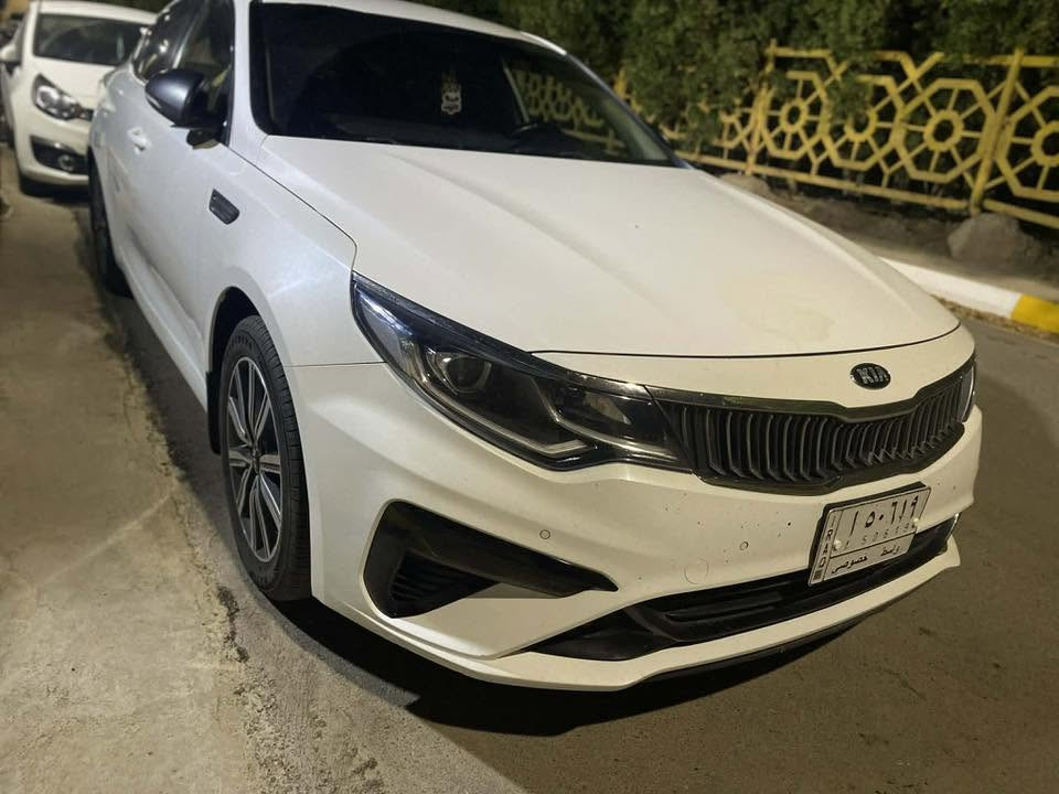 اوبتيما موديل ١٩ خليجي محرك ٢٠٠٠ بيها شبر صبغ بالجاملغ الامامي والباقي كفاله مكاني النعمانية 
***********
