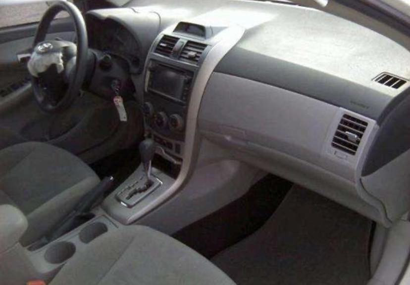 كورلا 2013 أمريكي سياره بسمي
سياره بيه بنيد ودعاميه اماميه 

تبريد تدفئه شغالات محرك 1800 

بيه رصعه باب السايق وباب السكن  

السعر 128 بيه مجال قليل 

*********** بيه واتساب
