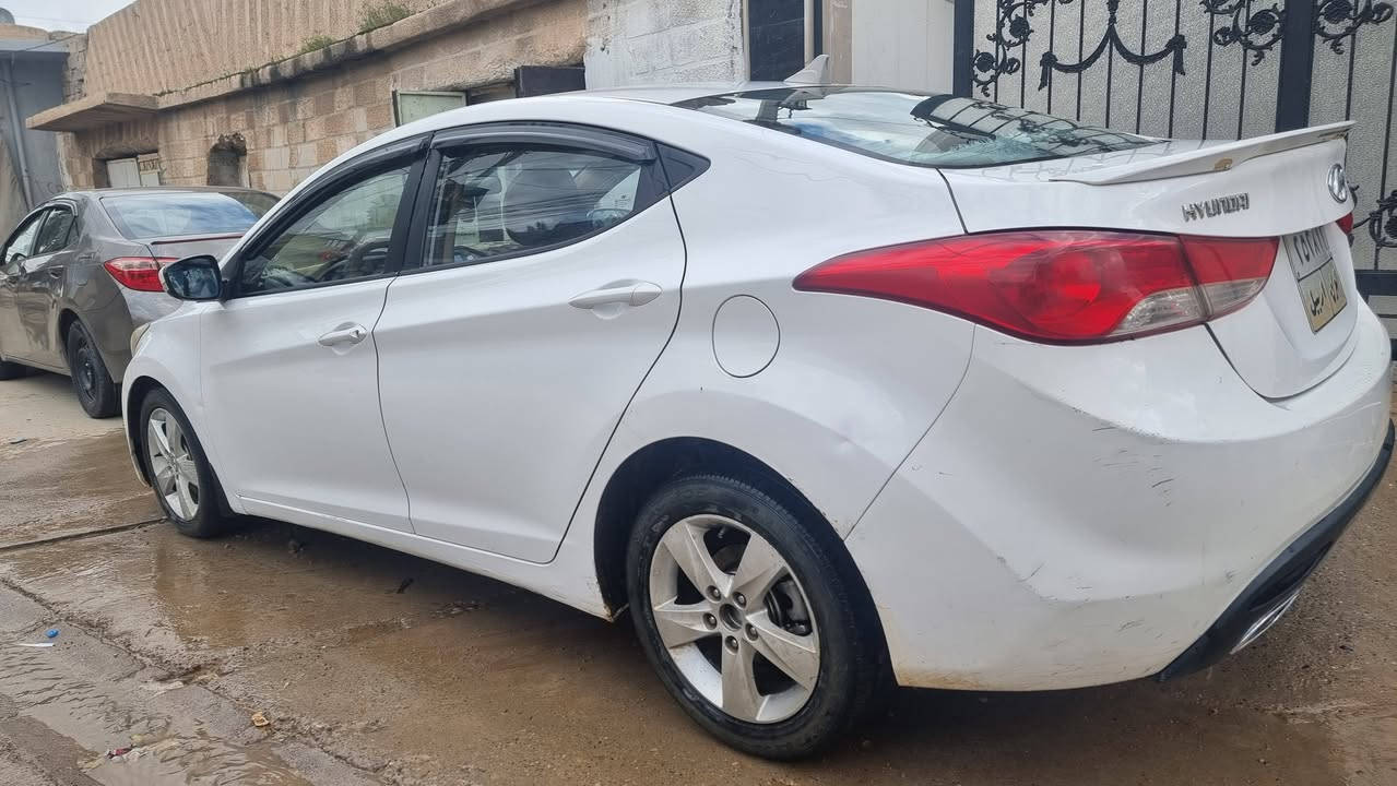 التره ٢٠١٢ خليجي رقم أربيل بسمي   بلا صبغ
بيها طخه كما واضح بل صوره للاستفتار اتصال 
***********
***********
