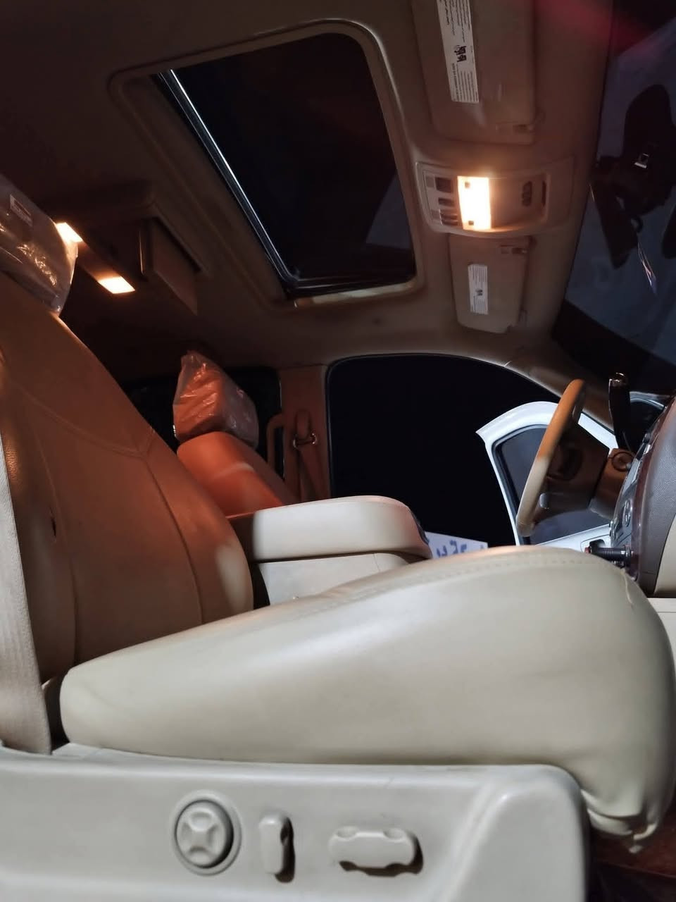 تاهو 2010سيارة جاهزة فول مواصفات متومه طبق الاصل تخم تأير جديد تدفئه تبريد ويه سويج  مكيه كير كفاله بدون كص بيهة بس جاملغ مصلح مكان بغداد مدينه صدر  سعر 90 محجوزاله بي مرور علا ترقيم 
***********
