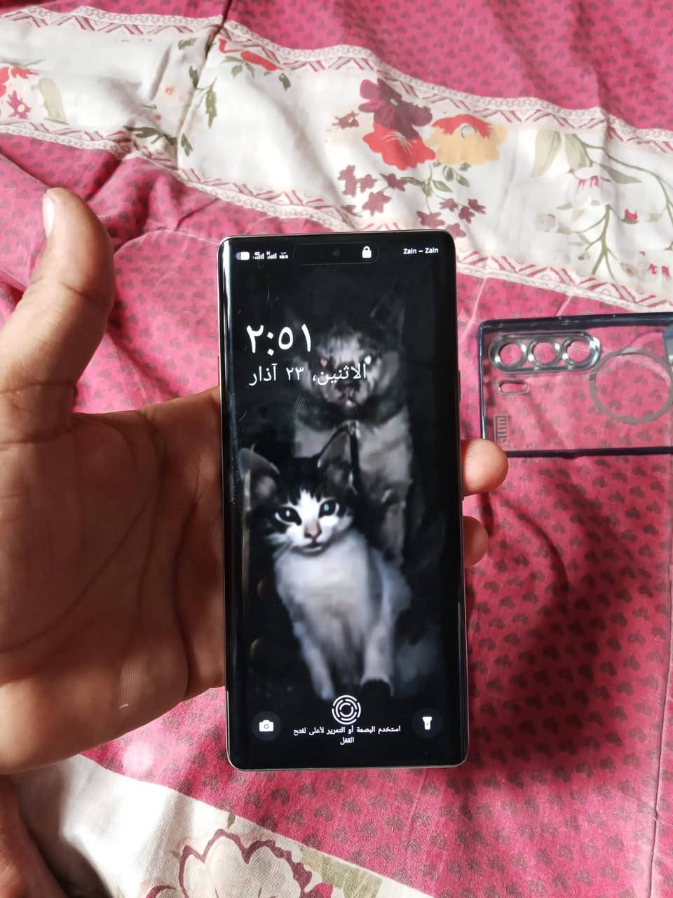 السلام عليكم جهاز تكنو كومون 40 برو فايف جي للبيع لونه مميز البرونزي يعني الفخامه ذاكره ٢٥٦ عشوائيه ١٢+٦ الجهاز ١٢٠ فريم مفول بل ألعاب بطاريته ٥٢٠٠ تمشيك اكثر من يومين الجهاز يدعم ذكاء استطلعي بنسبه ١٠٠/١٠٠ الجهاز فقط دكمه الخارجيه التنصي واكعه سعرهه ألفين دينار كاميراته يخبلن للتواصل عالخاص او علا هاذه الرقم ***********
