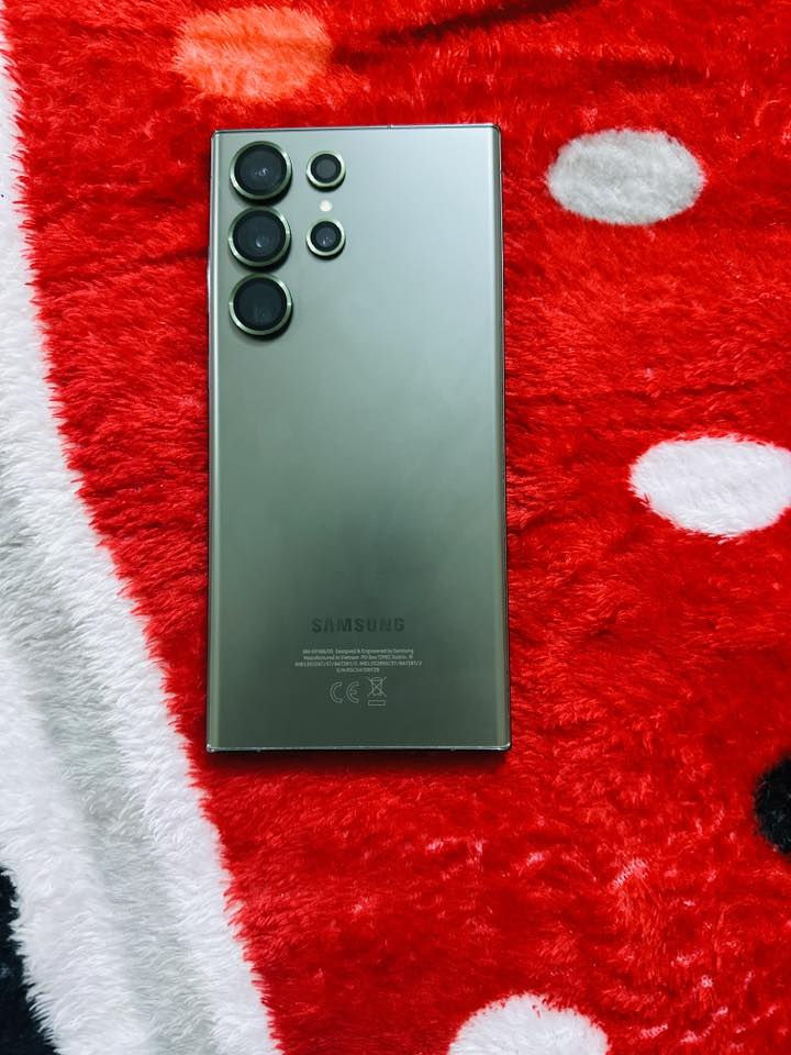 ‎موبايل 23للبيع. موبايل نضيف شخط مابي. شرق اوسط  ذاكره 512   رام 12. استخدام قليل
السعر 800وبي مجال تواصل وتساب ***********
