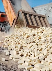 توفر عندنا طابوق رقم واحد مالت العماره ومال الطيب السكس 800 وبيها زياد...