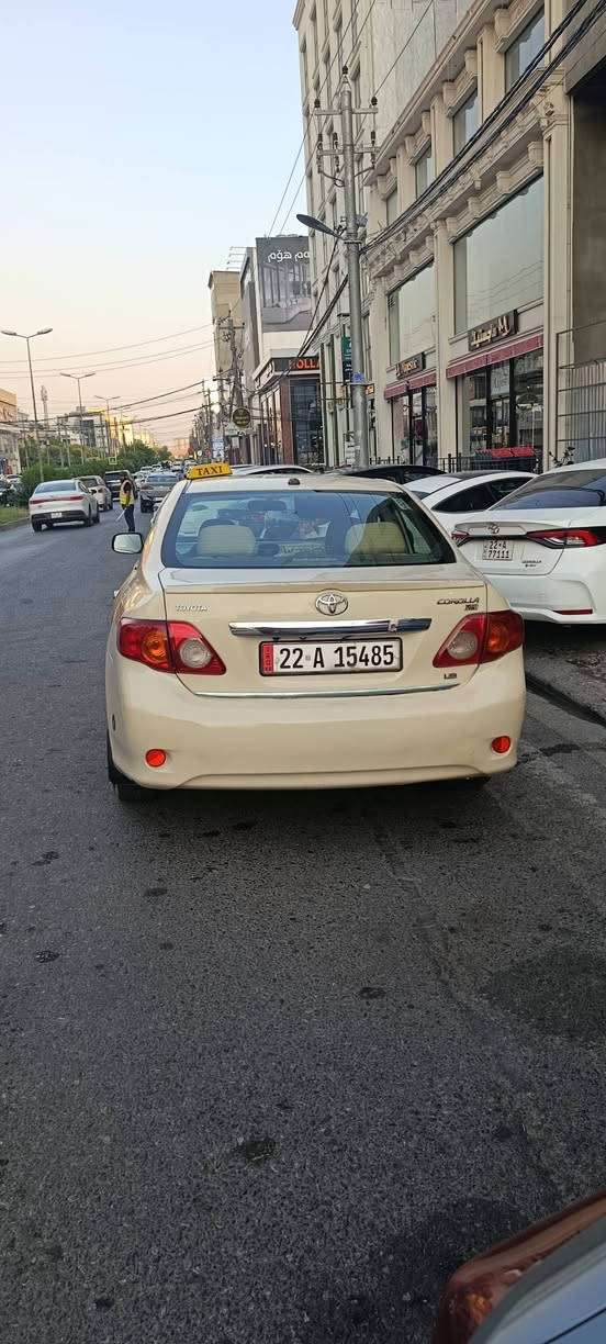 ئۆتۆمبیل بۆدیل ٢٠١٠ ته نها یه ک پارچه سبوخی هه یه بیلیدراو ٢ جیگای ساده کوتی بچوکی هه یه وه کو لیدراو ته نها قه یتانه که ی پشتی گرتیتی بی داخیلی سه یاره کی مه زبووته و بی کێشه یه تازه غازم به ستیه گێرو مه کینه و هه موو گیانی بی کیشه یه....نرخی ١٢٣  وه ره قه مه جال ***********
