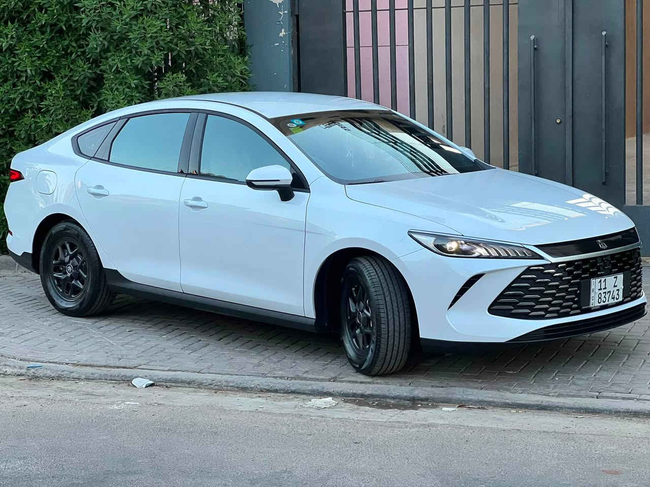 السلام عليكم  ✋
Byd Qin Plus 2025 🤍
ماشية 2500 كيلو فقط ✅ 
كفالة عامة 💯
داخل ابيض 🤍
شاحنة اصلية بعدهة بچيس غراض كاملة 
قطعتين تبريد 
تشغيل عن بعد 
بصمة +كارت 
شاشة محدثة و منزل برامج ويز و يوتيوب و كيبورد عربي..الخ
عليهة عازل حرارة امريكي اصلي كل الجامات 
بغداد باسمي تحويل مباشر 
السعر 19 مليون 💵💵
***********☎️
بغداد زيونة 💐
