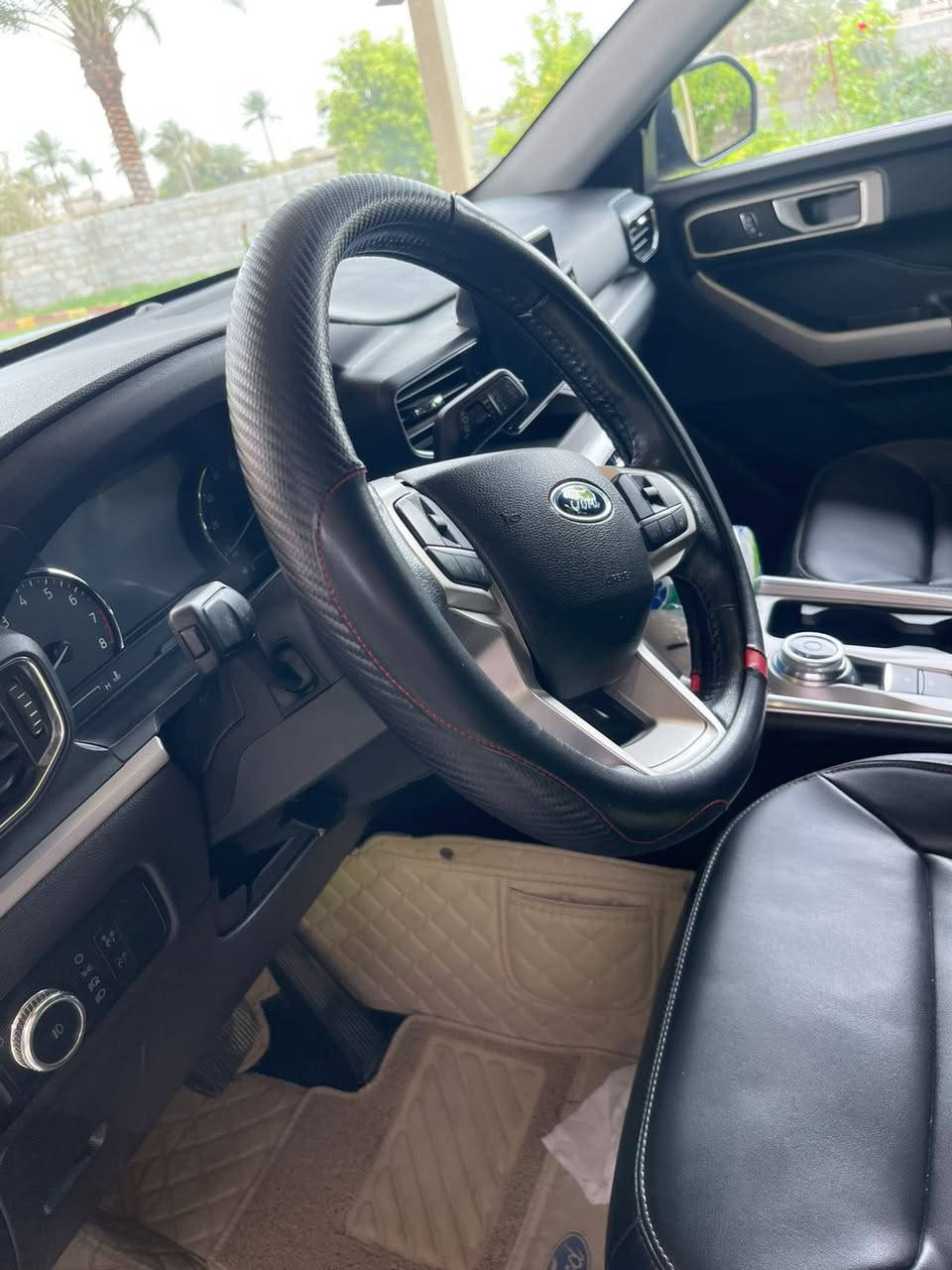السلام عليكم
📌Ford Explorer 2023 Xlt📌

⚙️حجم المحرك 4 سلندر توربو(2.3L)

♂️عداد المسافة57 ميل 

🔷عدد المقاعد (7) راكب 

♦️المواصفات :

بصمة تشغيل 

بصمة ابواب

تشغيل عن بعد (Remote Start)

صندوق شفط كهربائي 

كشنات جلد

كشنات تدفئة+تبريد

استيرن تدفئة

سستم سماعات Bang&Olefsen

رادار أمامي(تحديد مسار)

رادار جانبي (نقاط عمياء)

رادار خلفي(تحذير من الاصطدام)

حساسات خلفية+ كاميرا

كير ماوس

اوتو هولد Auto hold

أوتو ستارت Auto start

أوتو ستوب Auto Stop

هاند بريك بصمة

تبريد مركزي 

شاشة كبيرة لمس 

Apple Car Play

Android Auto

تحكم وضعيات القيادة (Drive Modes)

مانع انزلاق+ABS

تحكمات استيرن كامله 

السعر 250$ورقه وبيها مجال بسيط 

الحادث فقط شبر صبغ بل باب خلف السايق البجم كبس بدون ايرباكات 

سياره رقم بغداد 

 الاتصال واتساب 

***********
