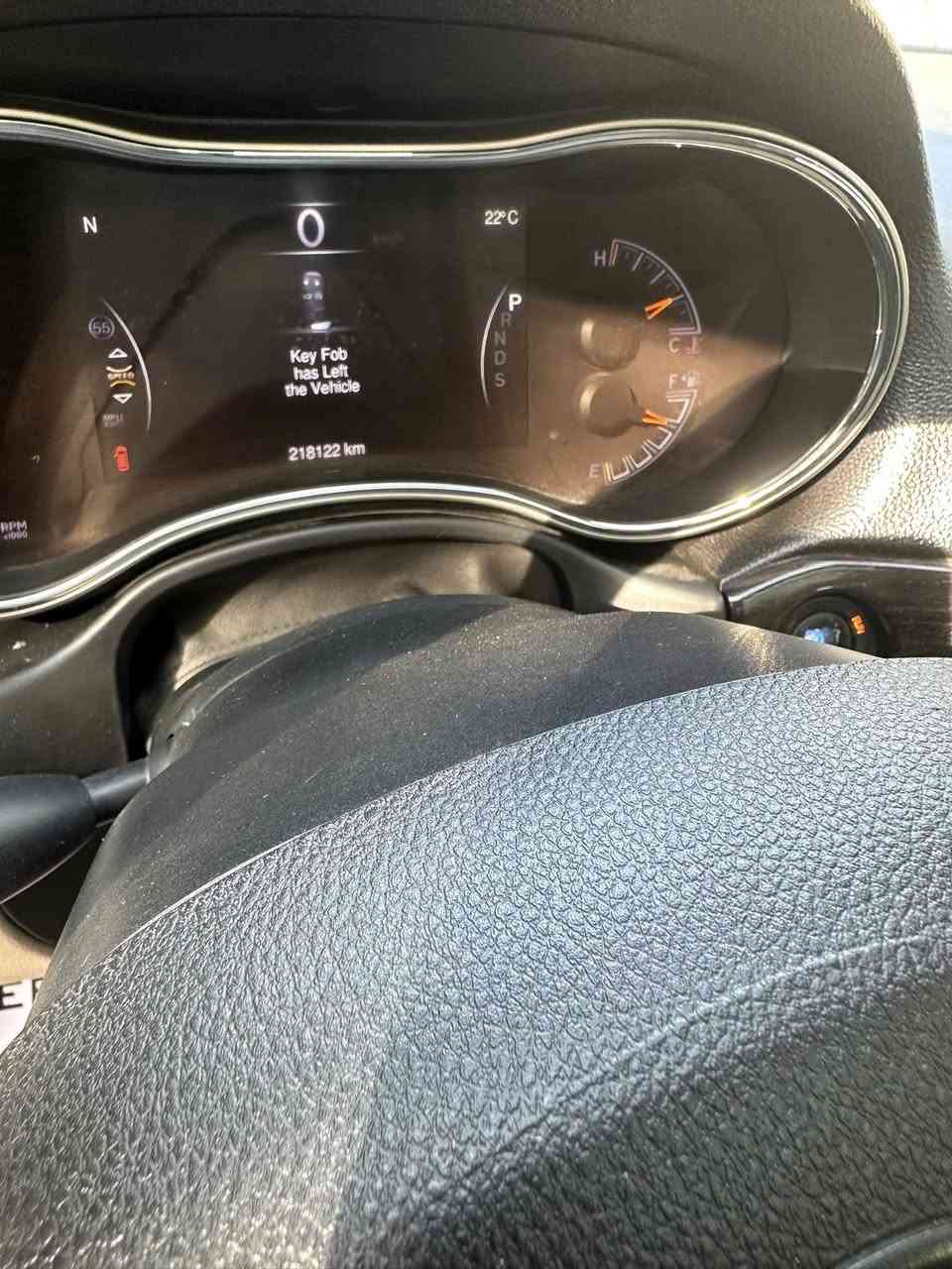 سلام عليكم
جيب لاريدو موديل 2014 خليجي 
فور ويل  لون نفطي متغير 
موصفات بصمه + بصمه ابواب 
السيارة مال جناي وعليها نانو سيراميك
اسلايت كشنات كهرباء 
شاشه كبير حساس 
سيارا مكفول عدا اصبعين بارد بالباب والجامرلغ خلف السائق
بشرط لا صبغ ولا تبديل
كفاله عامه من كير محرك حداديه تخم تاير جديد 
ماشية 217الف كيلو 
رقم اربيل تحويل ثاني يوم  سنوية لل29
سعر 220 بي مجال 
مكاني ديالى بعقوبة
***********
