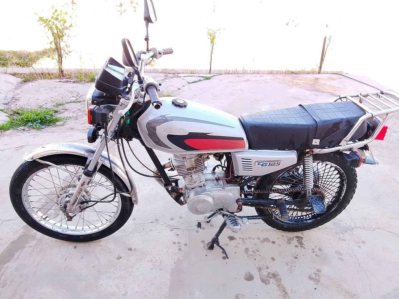 سلام عليكم دراجه نامه نشاط فول مانقصه كلشي مكان بيجي كلو شغال مانقصه كلشي مكان بيجي  شعندك مروس نزل حسب قناعه ***********
