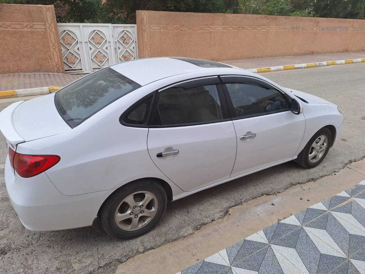 النترا ١١ خليجي بسمي محرك ٢٠٠٠ سياره فتحه وشاشه وكامره تخم تاير سياره بيه رشات صبغ   بيعلك حزام بدون دواخل بدون تبديل  مكاني واسط بدره للستفسار *********** سعره ١٠٨ وبيه مجال قليل او مراوس بكورله
