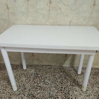 ميز طعام • بدون كراسي • البصرة تنومه