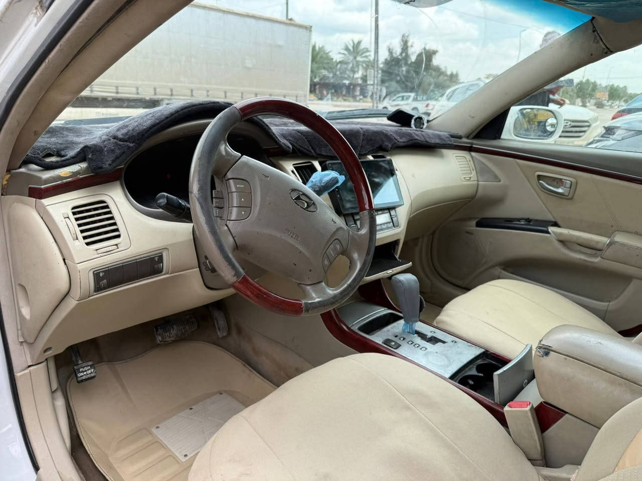 السلام عليكم  ادوات ازيره
ازيره مديل 2011 سياره جاهزه برغي مذب عليهه كصه جنطه امتومه شمالي انكليزي السعر 40بيع مستعجل امراوس ترهم عنوان نجف ***********
