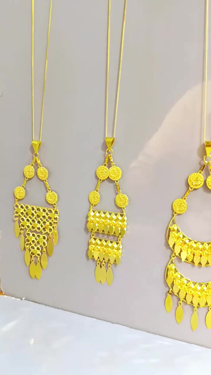مداليات مرتعشه ذهب خليجي 21k
صياغة ومجوهرات الشمري 
بابل/المسيب/السوق الكبير 
لحجز / ***********
https://www.instagram.com/alsayeg.96?igsh=MWpjZDl5dmwyYmN1YQ==
https://www.facebook.com/share/1LXwKAcjKT/
