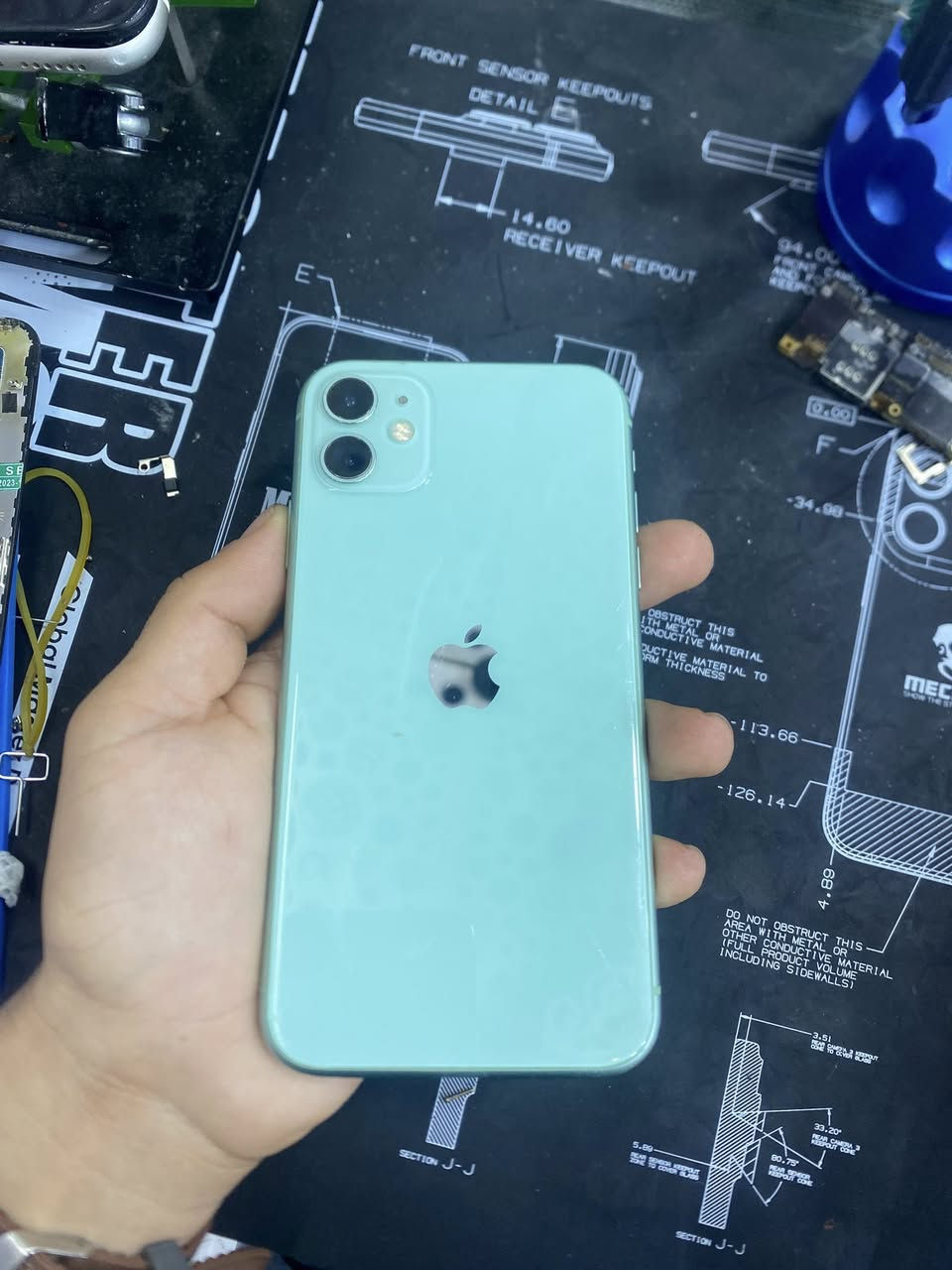 آيفون ١١عادي
نورمل 
بطاريه٧٦
ذكره٦٤
ما يعبر هو
سعر١٨٠
***********
