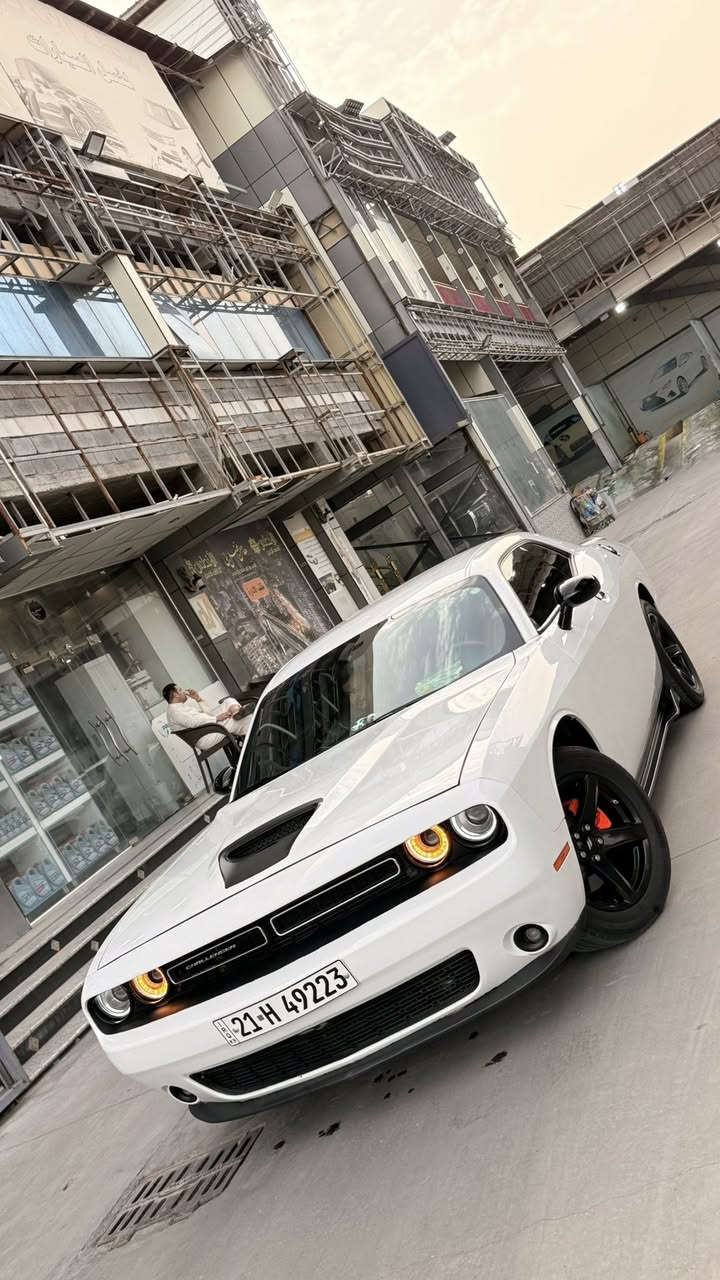 سلام عليكم شلونكم حبايب الي يدور نضيف وجديد

جالنجر 2023 Sxt لاست كول 

سيارة بيها جاملغ وبنيد فقط حادثها كلش خفيف 

رقم سليمانية 

والسيارة بيها كتاب تضليل من المرور 😜

ومواصفات ال sxt معروفة داخل احمر وسيارة جاهزة للأخير كل نقص ما بيها ابد 

سعر 185 
مكاني البصرة ♥️

***********

وبخدمتكم
