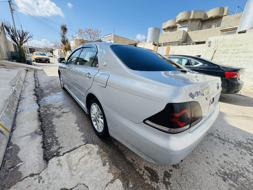 سلاو لە هەموو لایەک
شاهینە ٢٠٠٥ ی براوە ناوزەرد سەلاجە و تەبرید مەرکەزی  کامل جاهیز کراوە  تەبرید ساردو گەرم مەزبوت  هەمو گیانی بەشەرت مالی دۆستە 
شوین جەمجەمال 
ژم ***********
