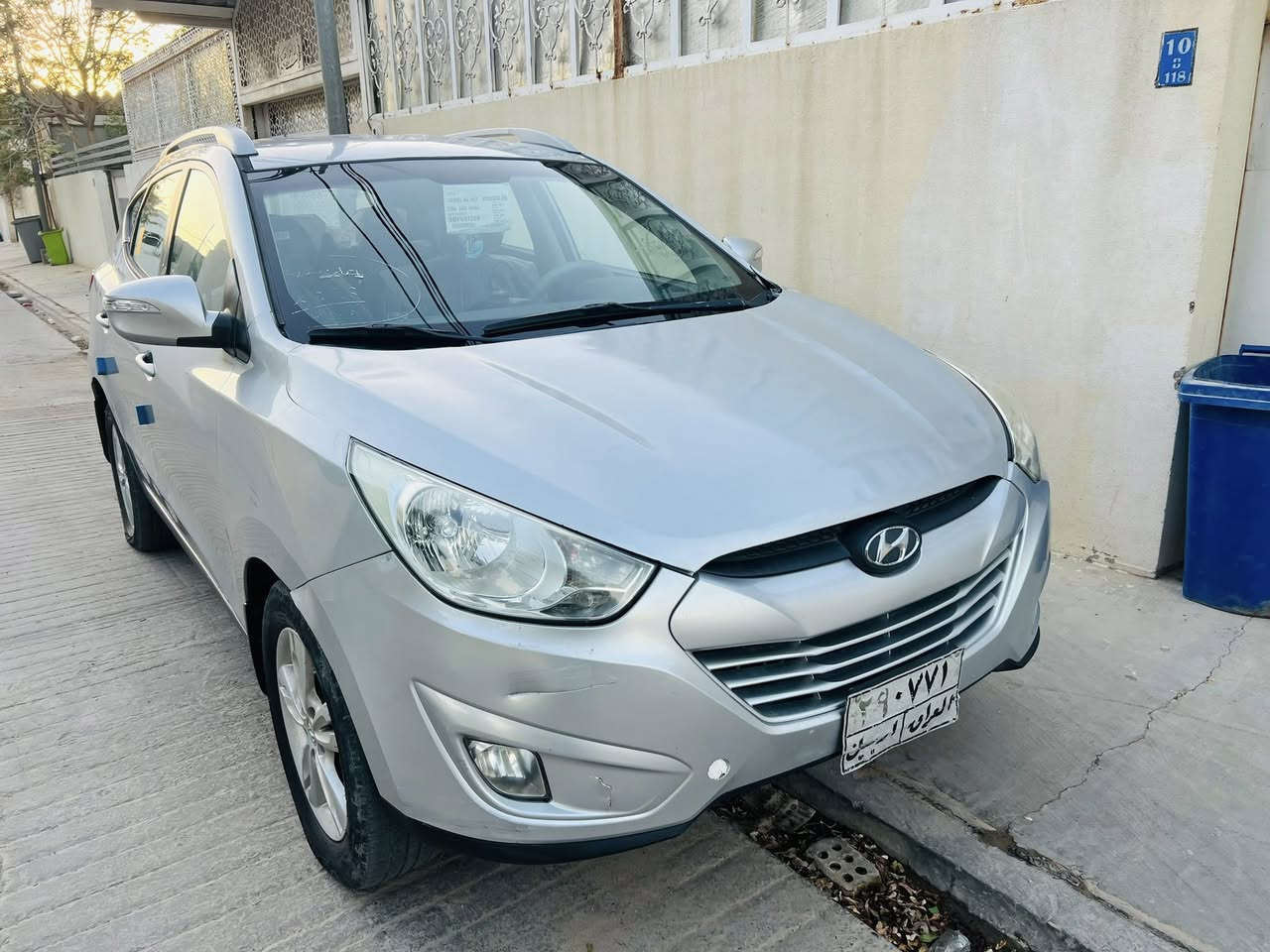 السلام عليكم
حبايب عندي 
هونداي توسان 
موديل 2012 
وارد خليجي 
محرك : 2000 
رقم أربيل وكاله تحويل الي يعجبك 
مواصفات معروفه 
حبايب سياره بيه بنيد صبغ وبيه حالوب 
بدون داخل شرط 
سياره نضيفه بمعنى الكلمه 
جاهزه من جميع النواحي اسم نقص مابيه 
السعر ب 118 وبيه مجال بسيط جدا 
رقم الاستفسار ***********
