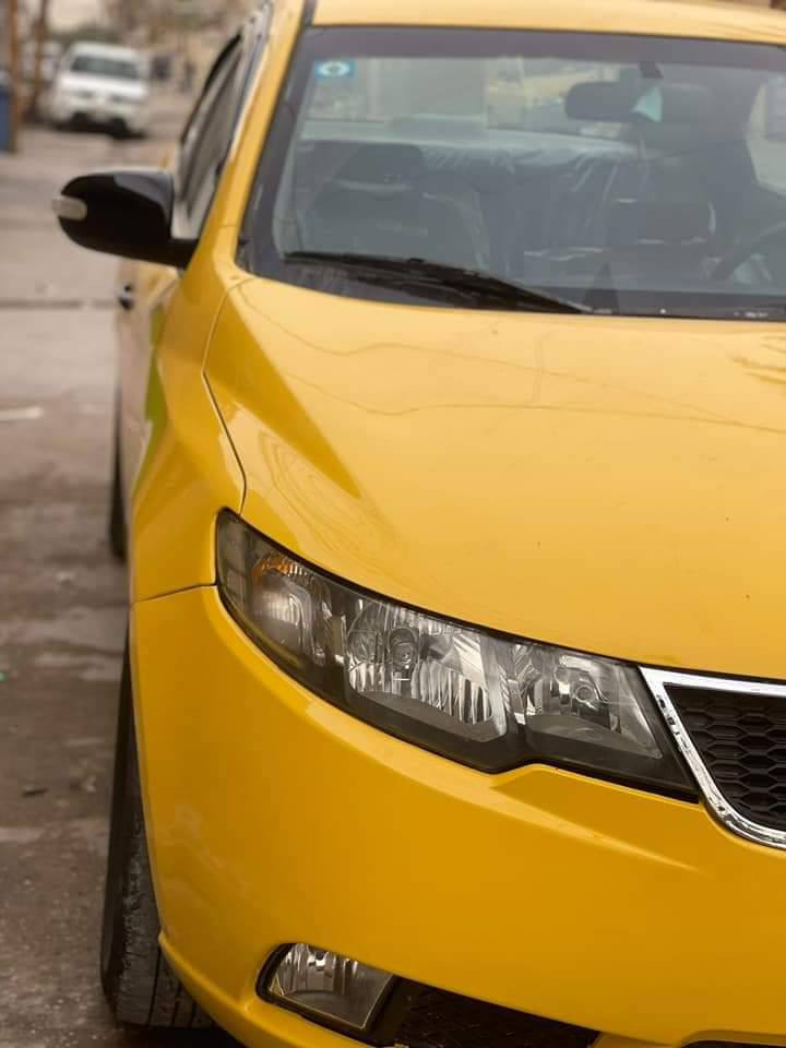 السلام عليكم للبيع فقط فورتي موديل 2010  
وارد امريكي حادث خشم جاملغ امامي جهة صدر وتبديل فقط بنيد مكينة 2000 دوش رقم بغداد الدولي الجديد 
مكاني بغداد حي السفير قرب مدرسه حمو رابي 
الاتصال على الرقم *********** السعر 85 وبيهة مجال حك الجية
