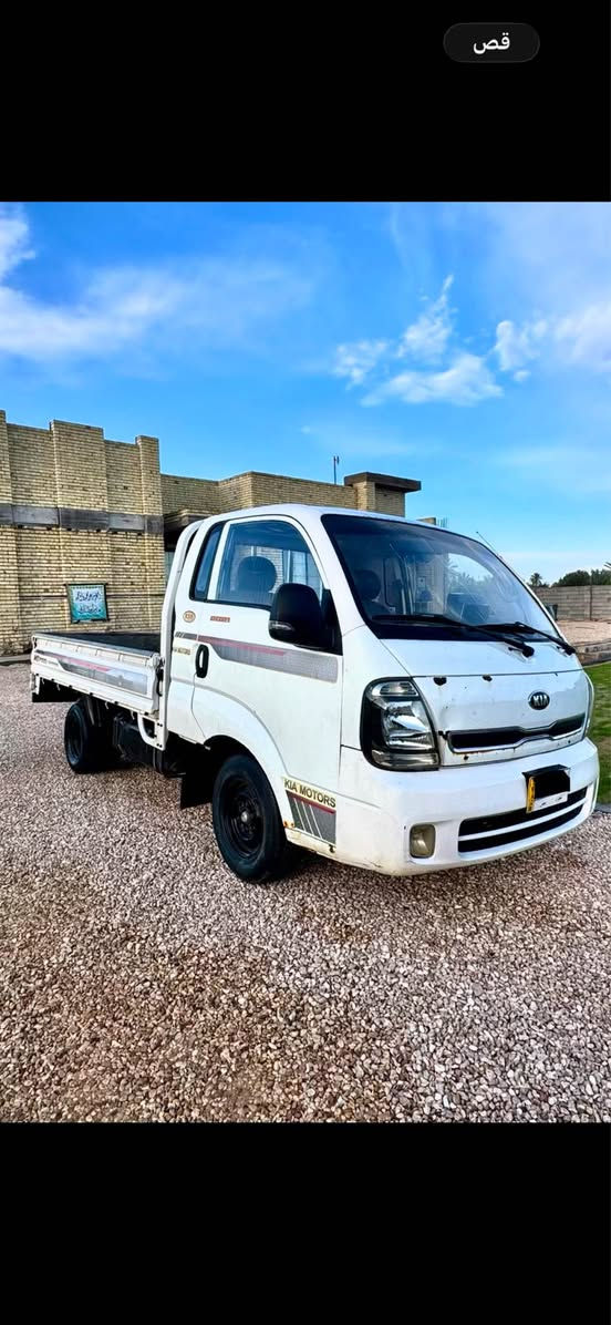 التواصل 
***********
السياره مكينه وكير كفاله بشرط 
ملاحضه، سياره بيها باب عكس السايق وبنيد كربلاء, العراق
