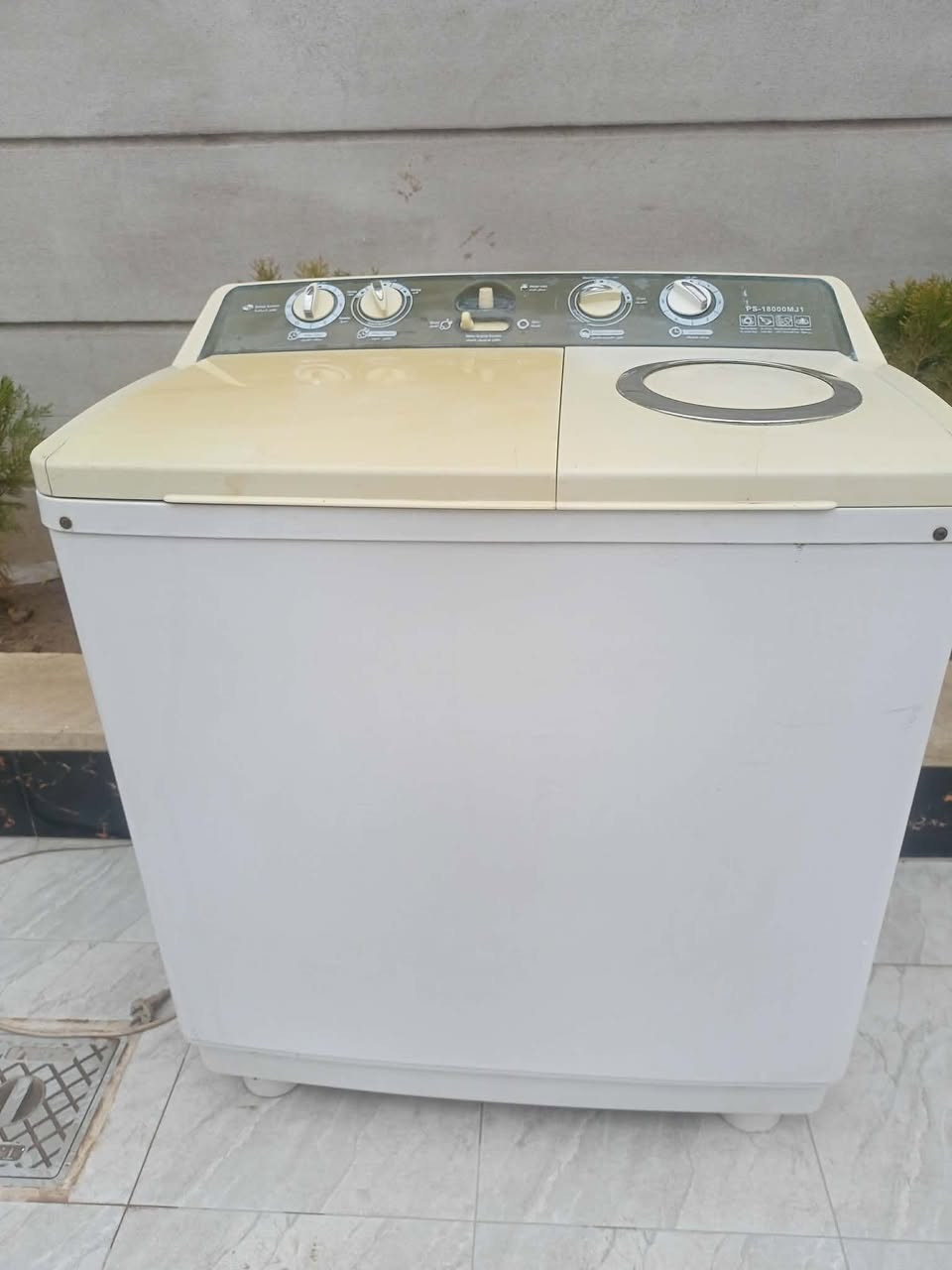 غساله للبيع شرط شغال 18 كيلو ياباني سعرو 60 من اخير مكاني موصل الايسر كراج شمال رقم هاتف *********** بي واتساب
