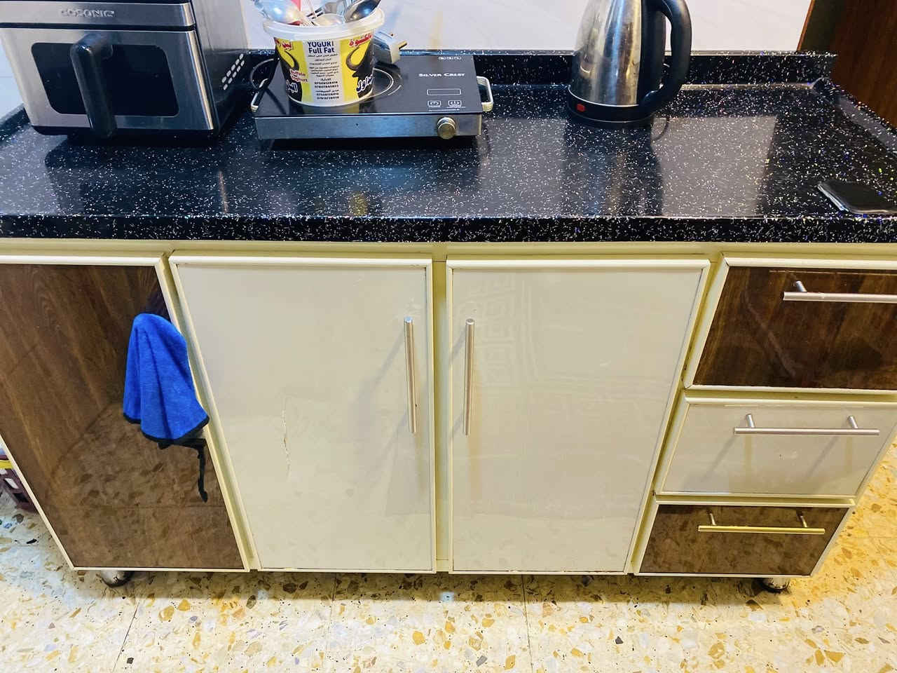 للبيع واتساب ***********
