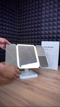 مرآة مكياج • إضاءة LED • قابلة للتعديل