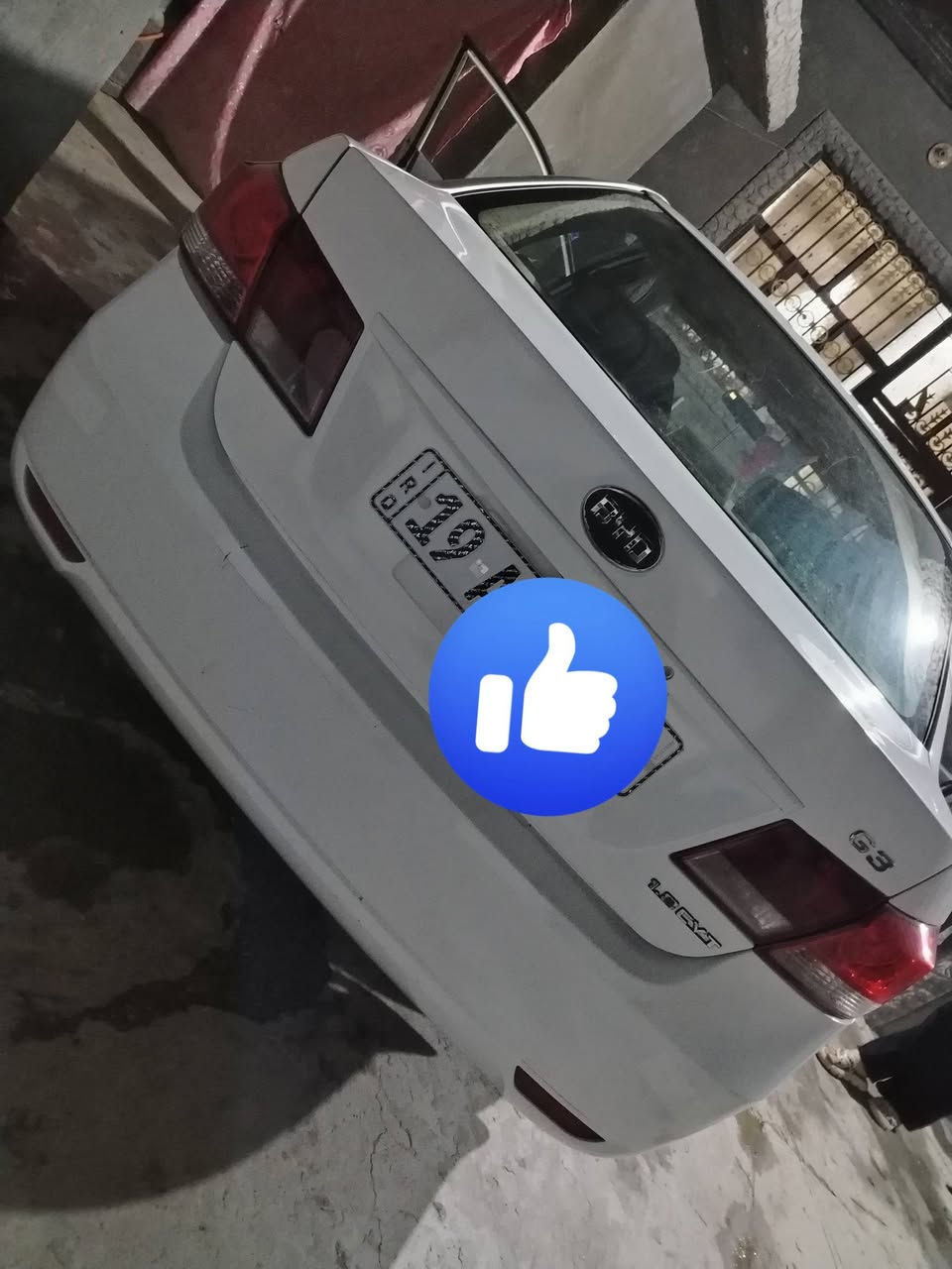 سلام عليكم بي وادي للبيع 2012سياره خير من الله مكينه حداديه كير نضيفه  شاشه كهربائيات كله شغال سياره بيه تلحيضات وبارد قليل سياره نضيفه رقم كربله بسمي تحويل ثاني يوم سعره 55وبيه مجال بسيط شراي يتصل مكاني حله ابو غرق ***********
