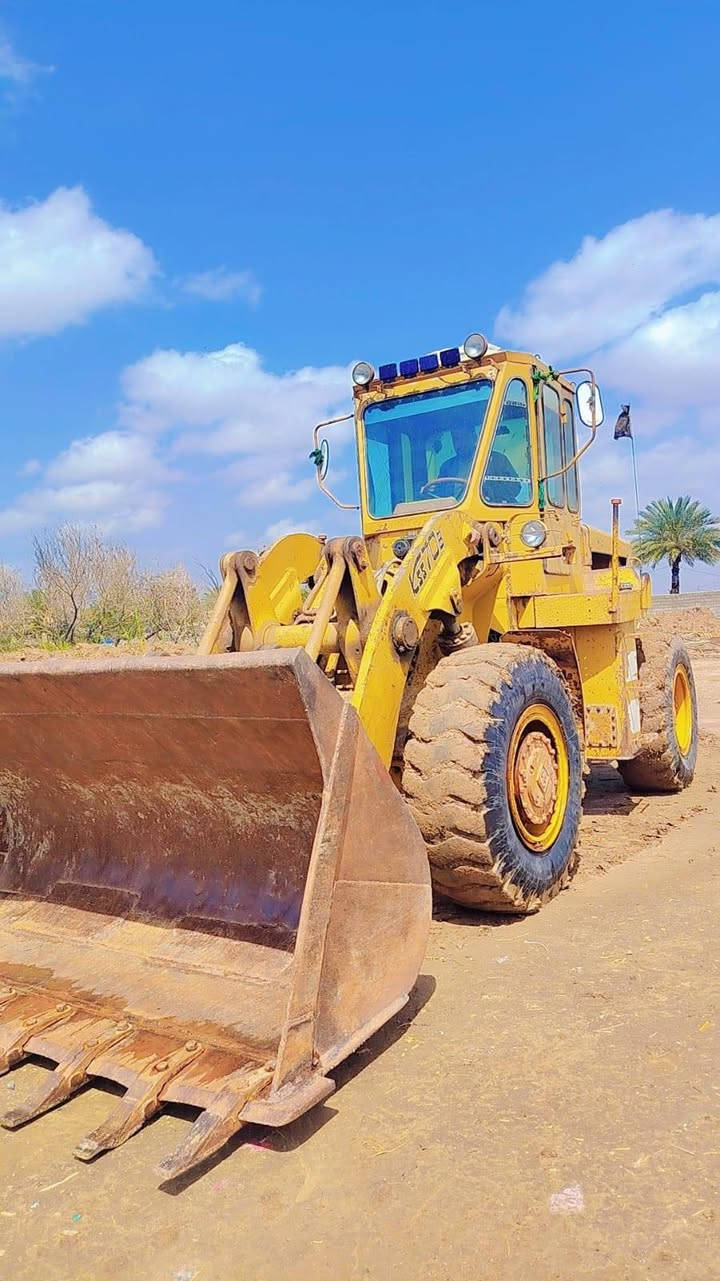 السلام عليكم شفل للبيع 70B رقم بغداد بسمي تحويل مباشر موديل 83 بريك اربع وياله تبريد ثلج مكاني واسط ***********
