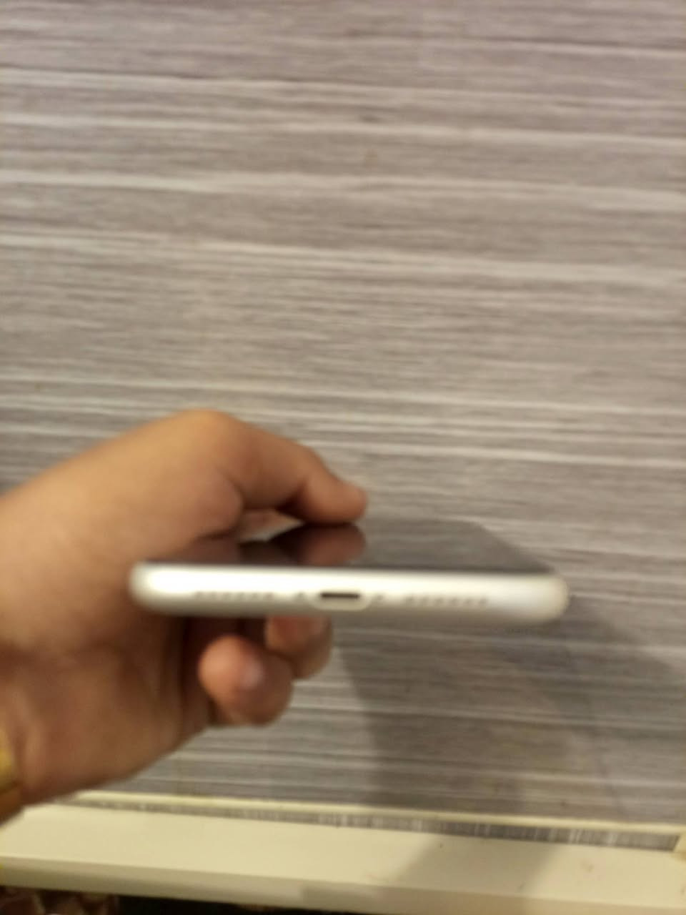 سلام عليكم ايفون 11 عادي لل بيع مقفول ايكلود جهاز جدا نضيف بس اني ماعندي وقت اسوي الله شاهد السعر 150 قفلللللل الرقم *********** بي واتساب مكان بغداد حي الجهاد الرفاق
