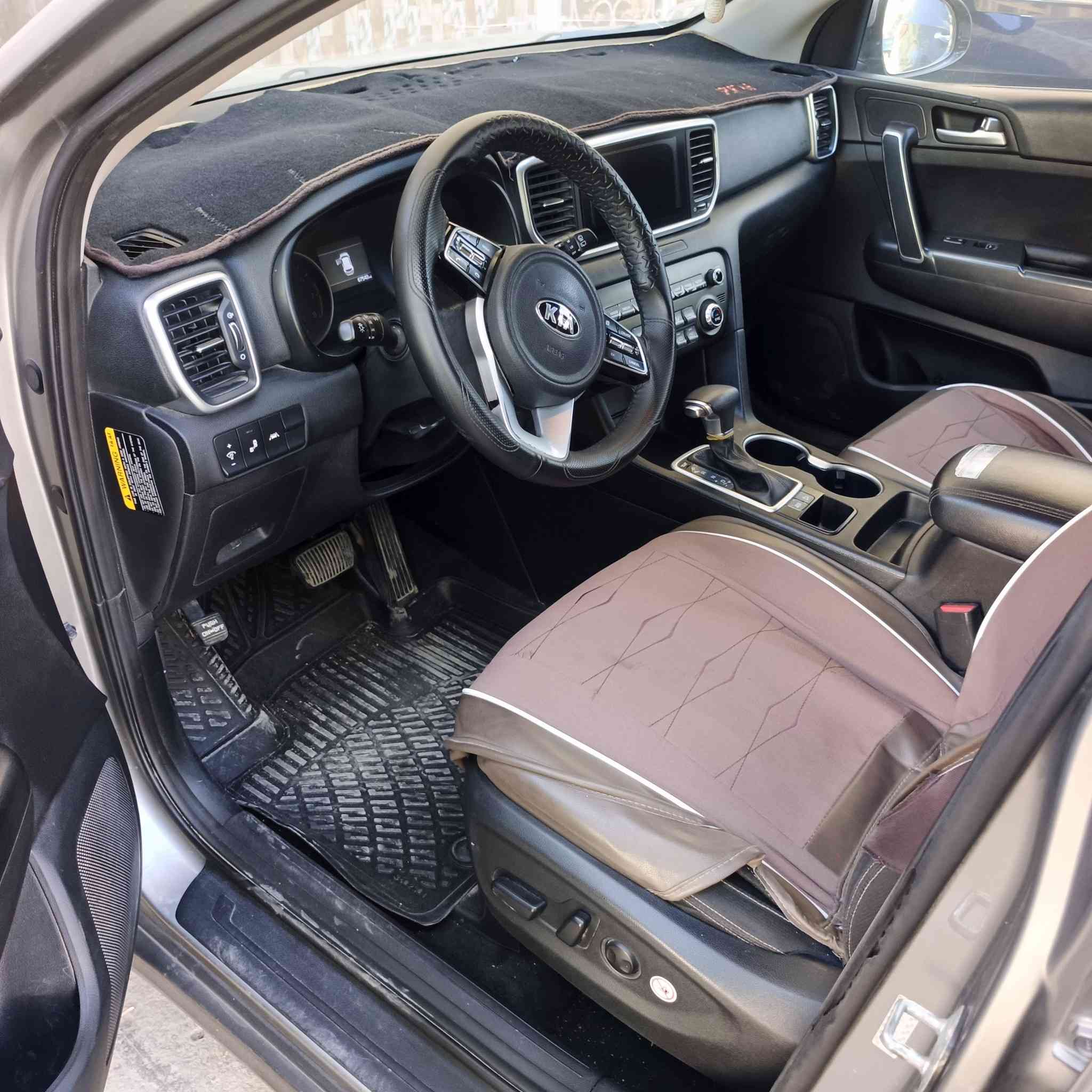 سلام عليكم اخوان اسبورتج لبيع موديل 2021 السياره كفاله عامه وارد امريكي ضررها سرقه اسويج وكسر جامه خلف السايق العنوان بابل المسيب سعرها ١٨٥ ورقه ويبها مجال ***********
تحياتي لكم ❤
